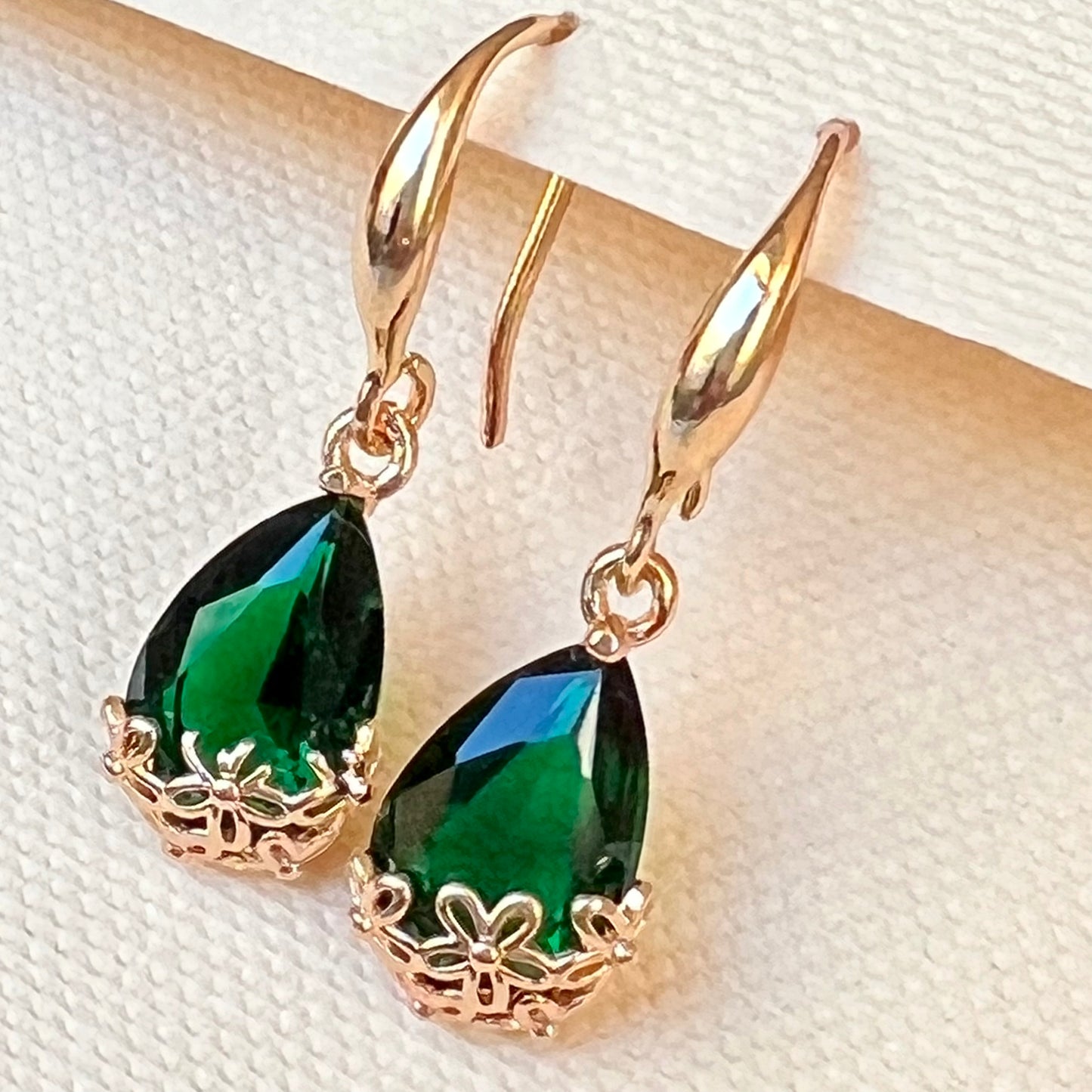 Quality Green Helenite Earrings Rose Gold Rhodium Polish Allergy Free