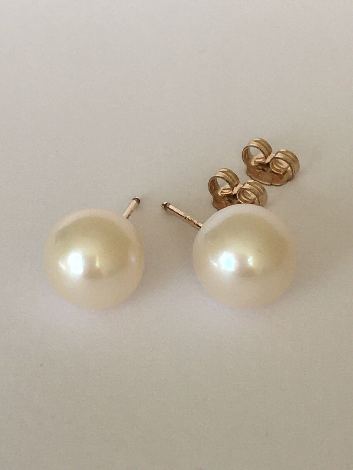 P-5203, New 14k Solid Yellow Gold Natural Japanese Culture Pearl Studs Earrings