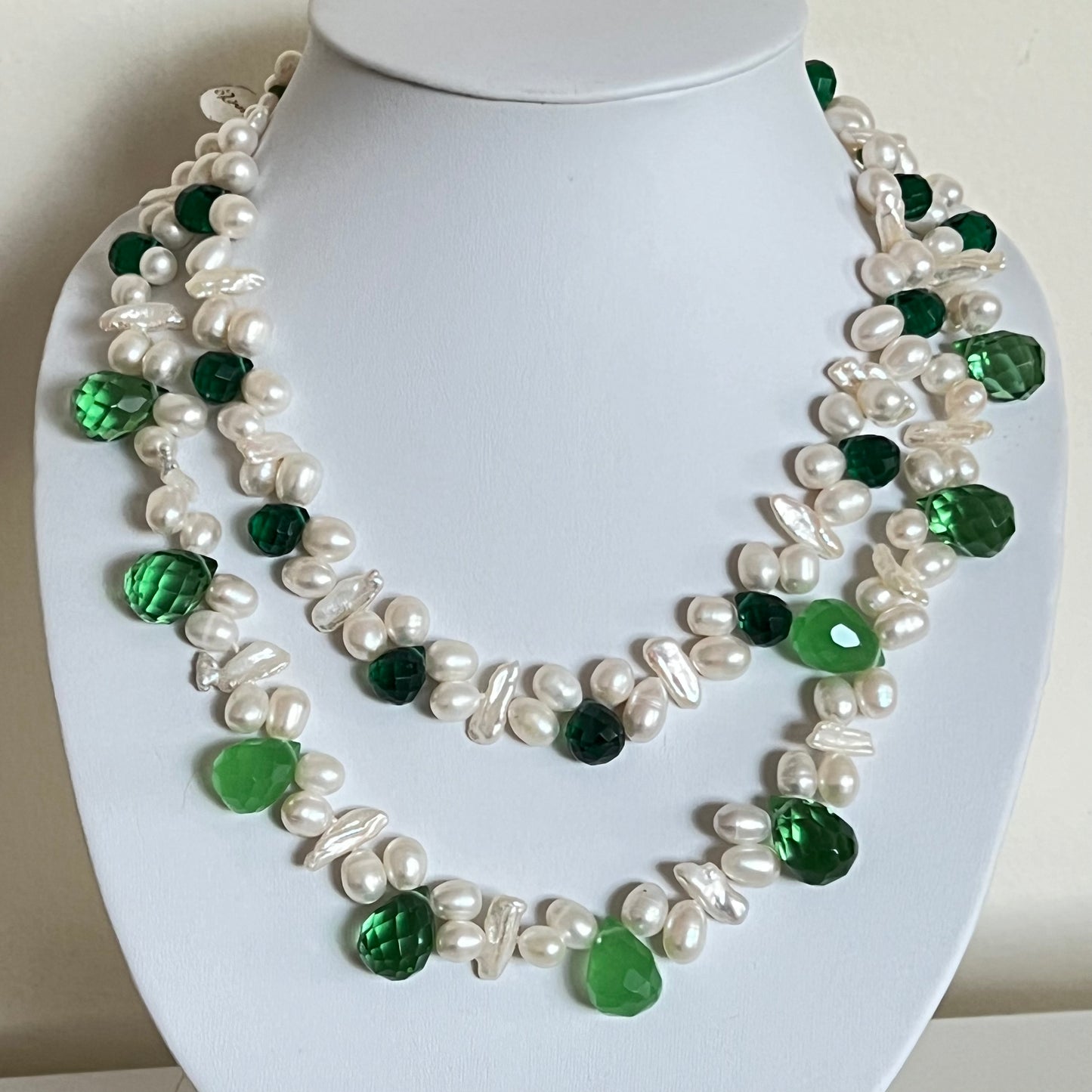 Natural fresh water pearl with green crystal necklace