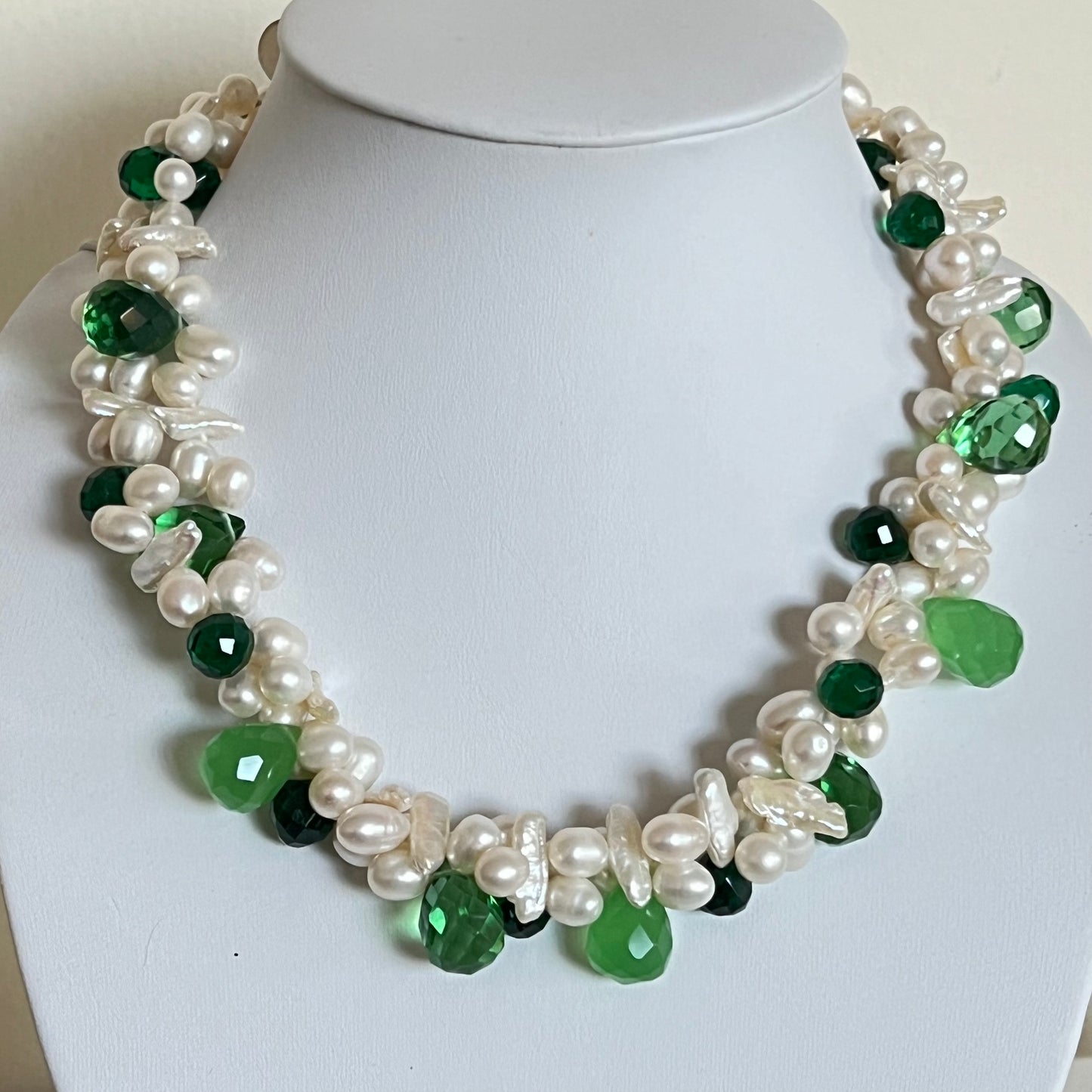 Natural fresh water pearl with green crystal necklace