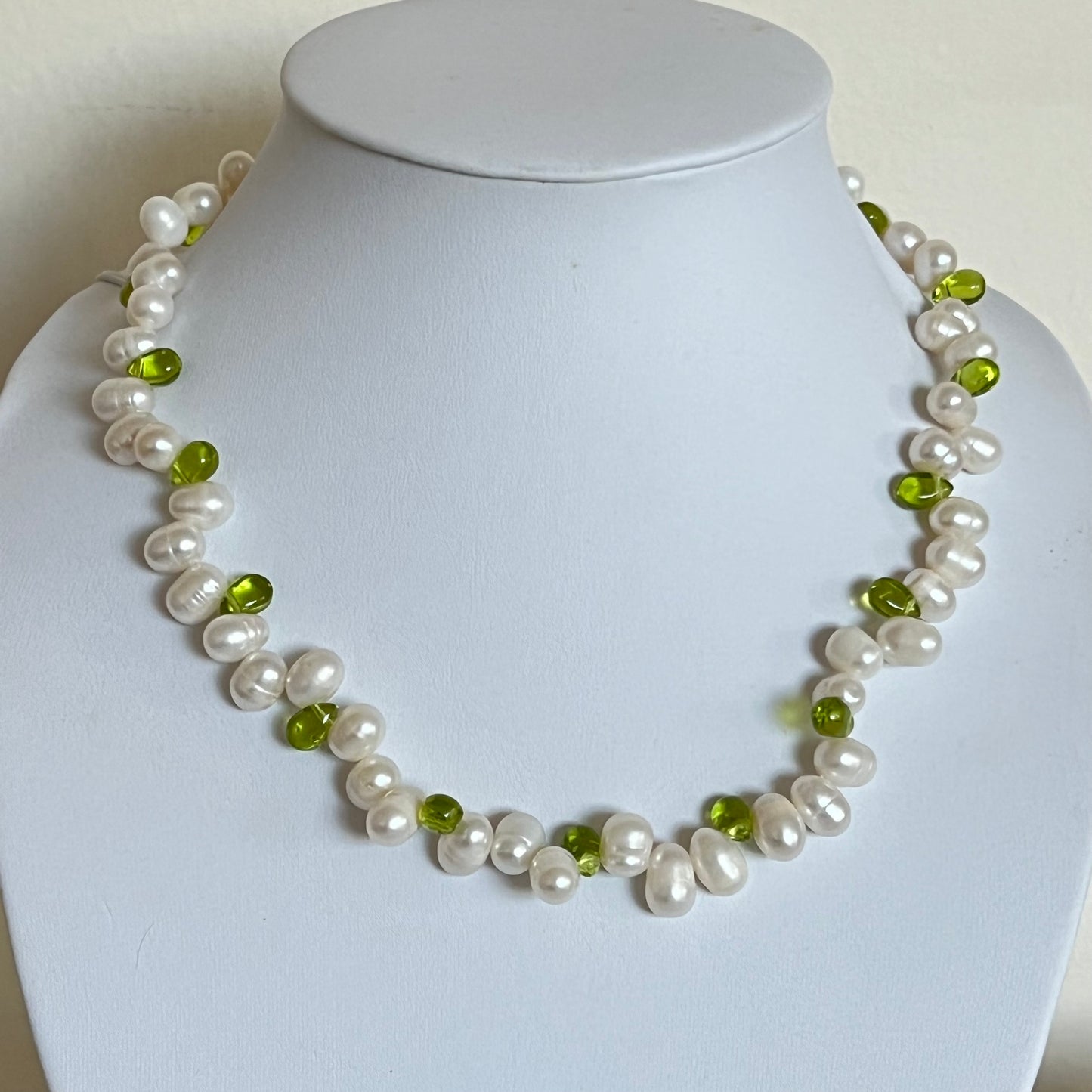 Natural freshwater pearl with green teardrop crystal necklace