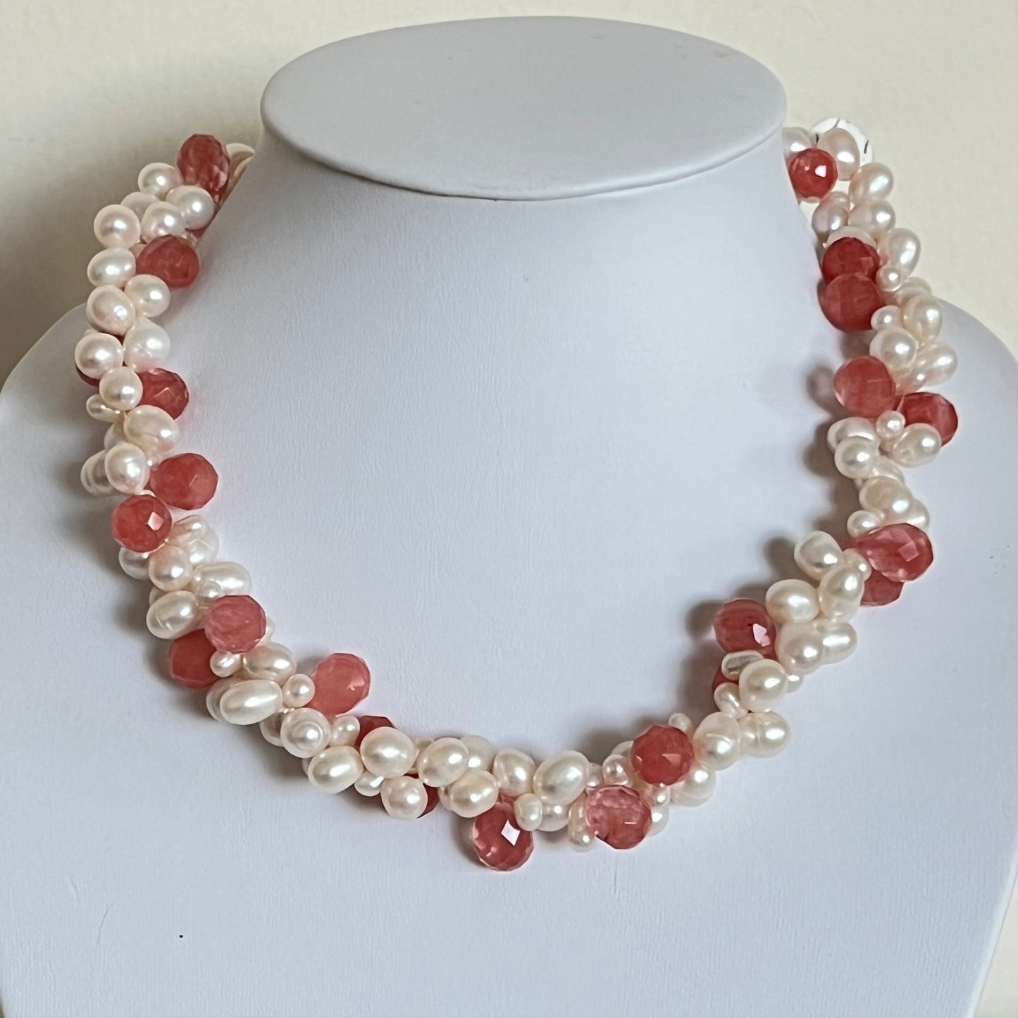 Natural fresh water pearl with Rose crystal necklace