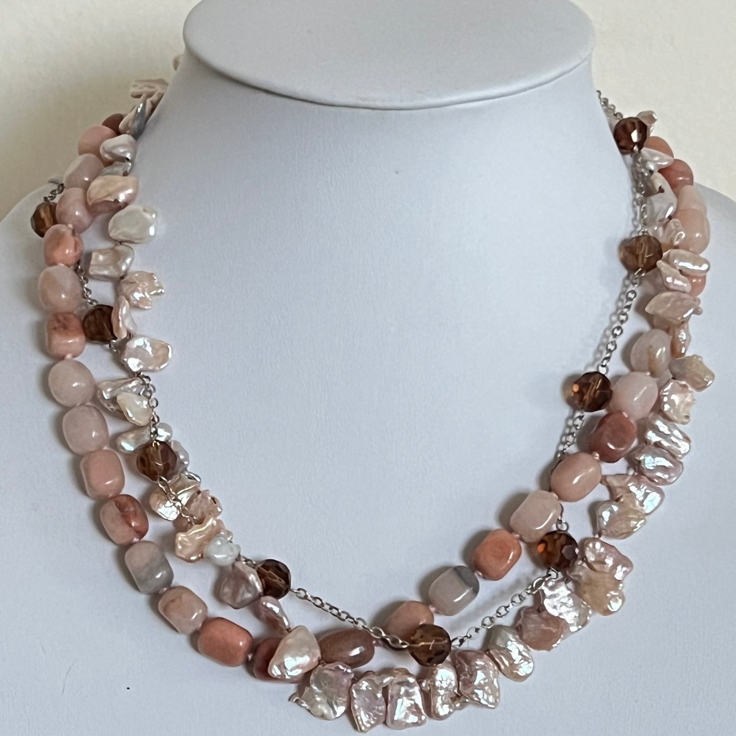 Natural Biwa pearl with agate and crystal necklace