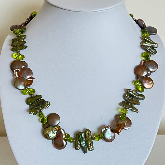 Unique style natural Biwa Pearl with green crystal necklace