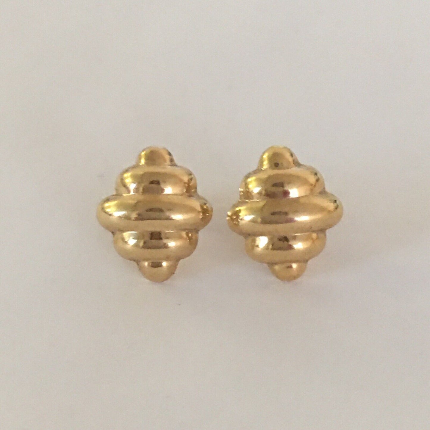 P-0270, New 14k Yellow Gold Earrings Studs Unique Torch Design Good Lucky