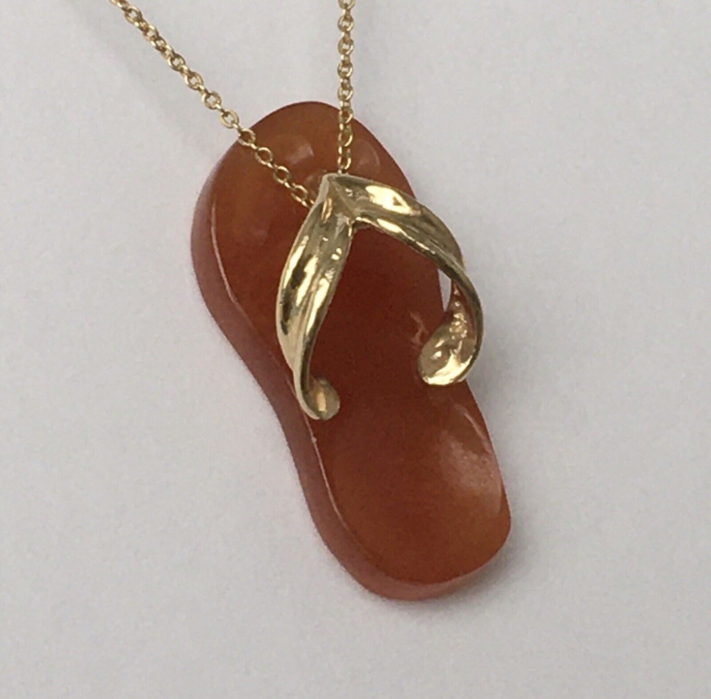 New 14k Solid Yellow Gold Brown Red Jade Pendant Good Luck Flip Flop