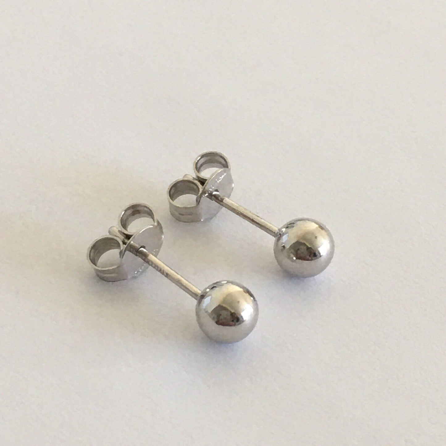 P-0550, New 14k White Gold Earrings Studs 10*10mm Shining Ball