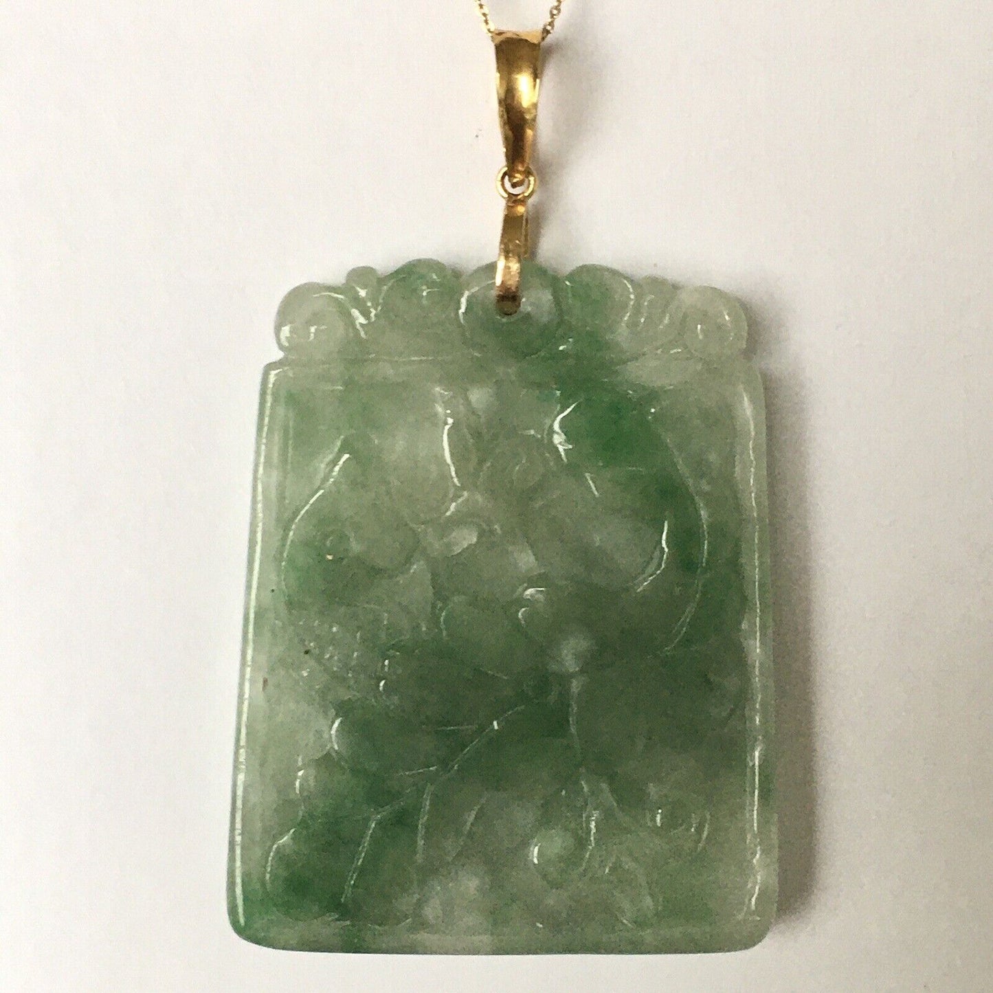 14k Solid Yellow Gold Big Green Jade Pendant Hand carved Good Luck Fish 16.0g