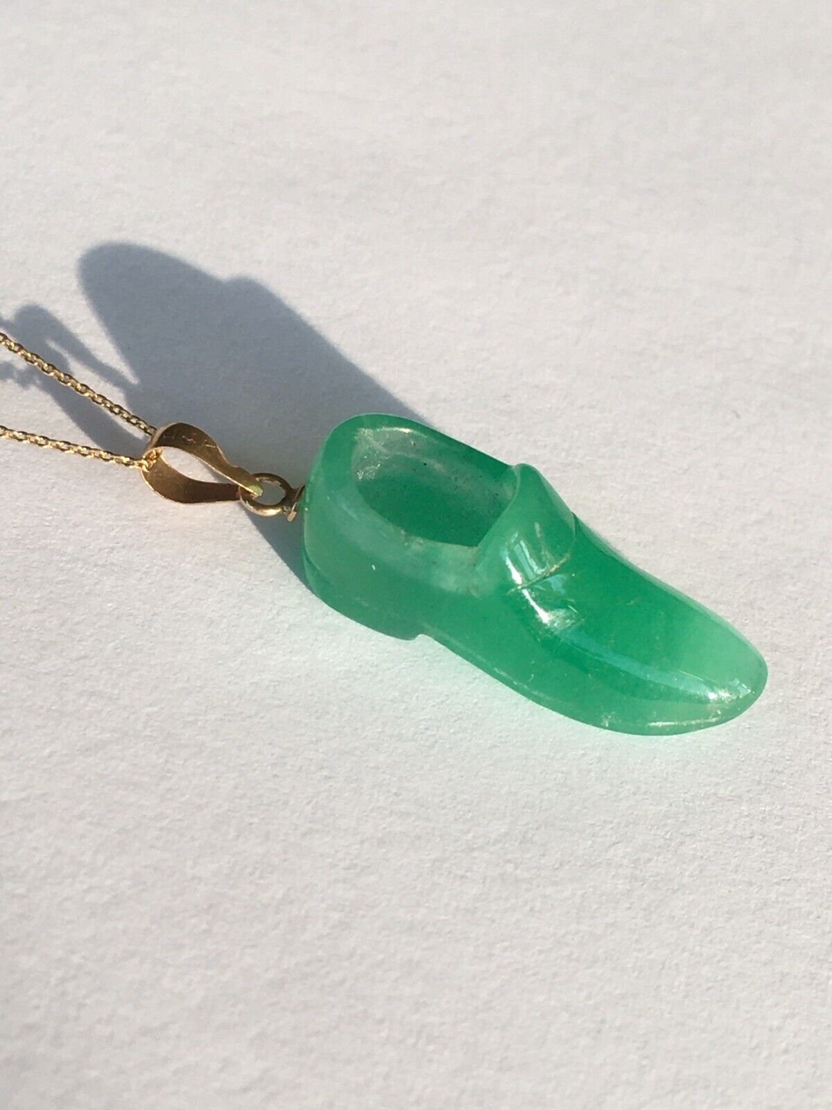 P-4220 New 14k Solid Yellow Gold Natural Quality Green Jade Pendant Lucky Shoe