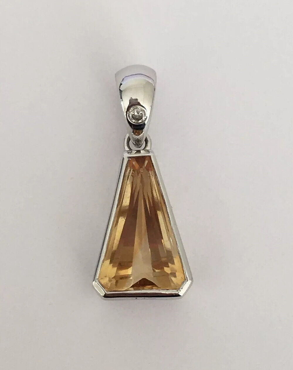 P-4406 New 14k Solid White Gold W/G Triangle Natural Yellow Citrine Diamond Pendant