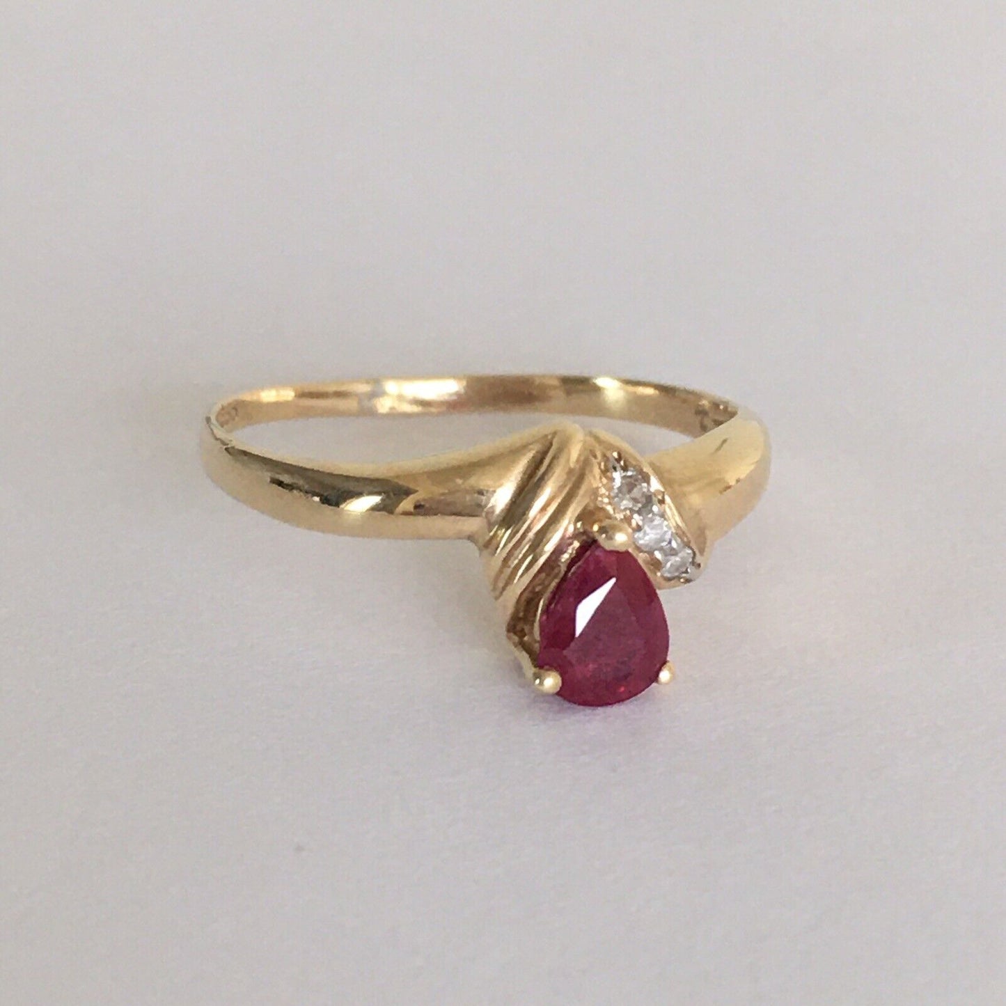 Q11916, New 14k Solid Yellow Gold Y/G Genuine Ruby Diamond Ring, SZ-7