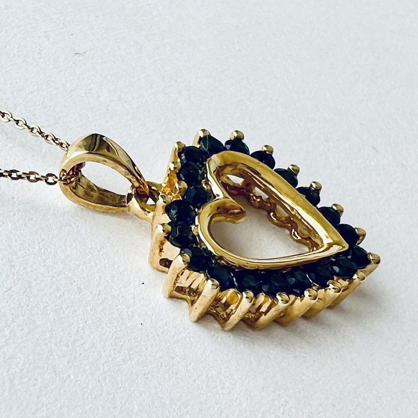 P-22060 New 18k Yellow Gold Genuine Sapphire Heart Pendant Italy Gold 1.9g 0.5ct