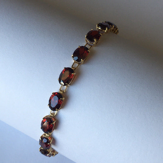 Q6716, New 14k Marked Solid Yellow Gold Garnet Bracelet, 7”, 5*7mm/stone