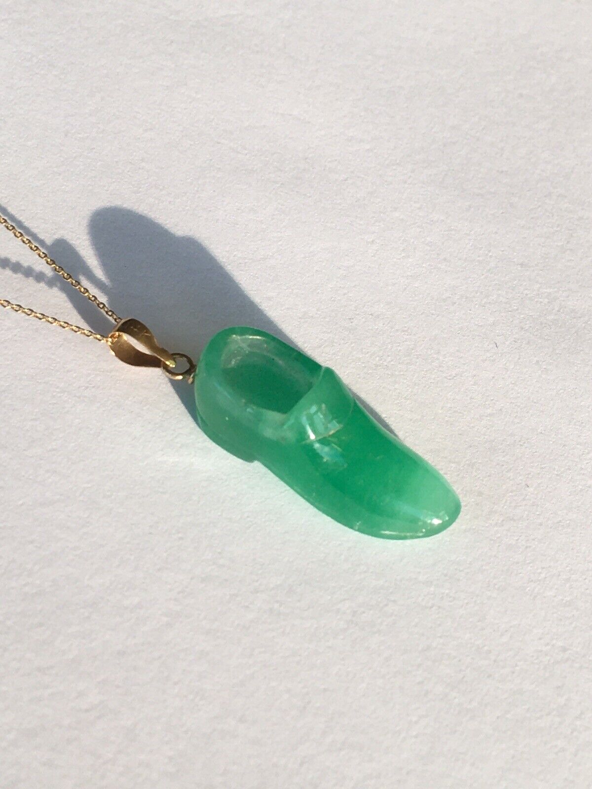 P-4220 New 14k Solid Yellow Gold Natural Quality Green Jade Pendant Lucky Shoe