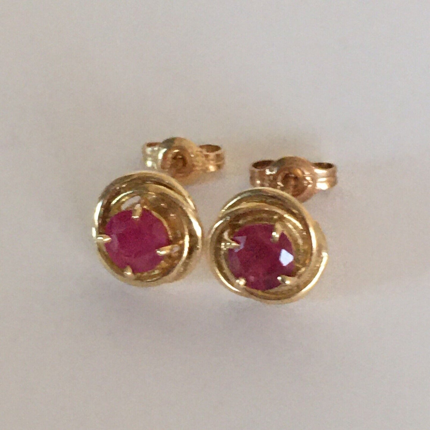 P-0215 14k Solid yellow Gold genuine Ruby Earrings Studs Round Precious Gemstone