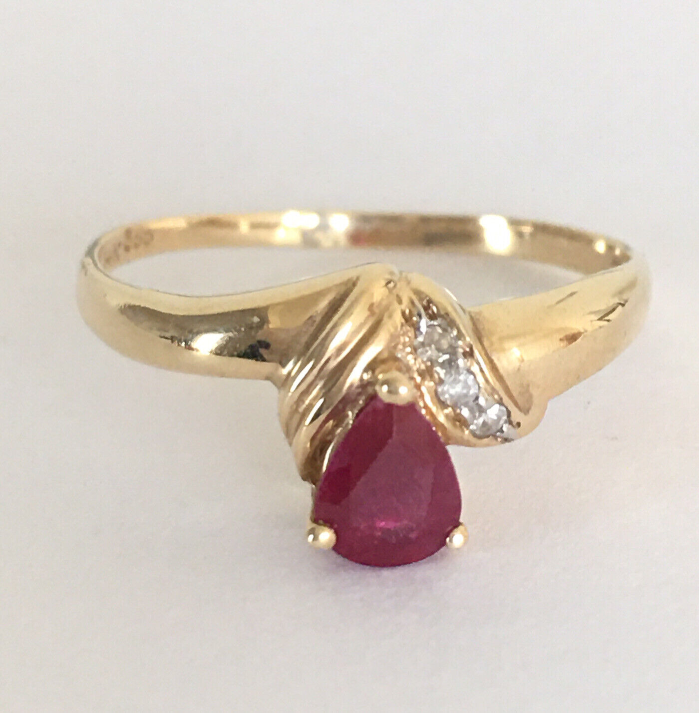 Q11916, New 14k Solid Yellow Gold Y/G Genuine Ruby Diamond Ring, SZ-7