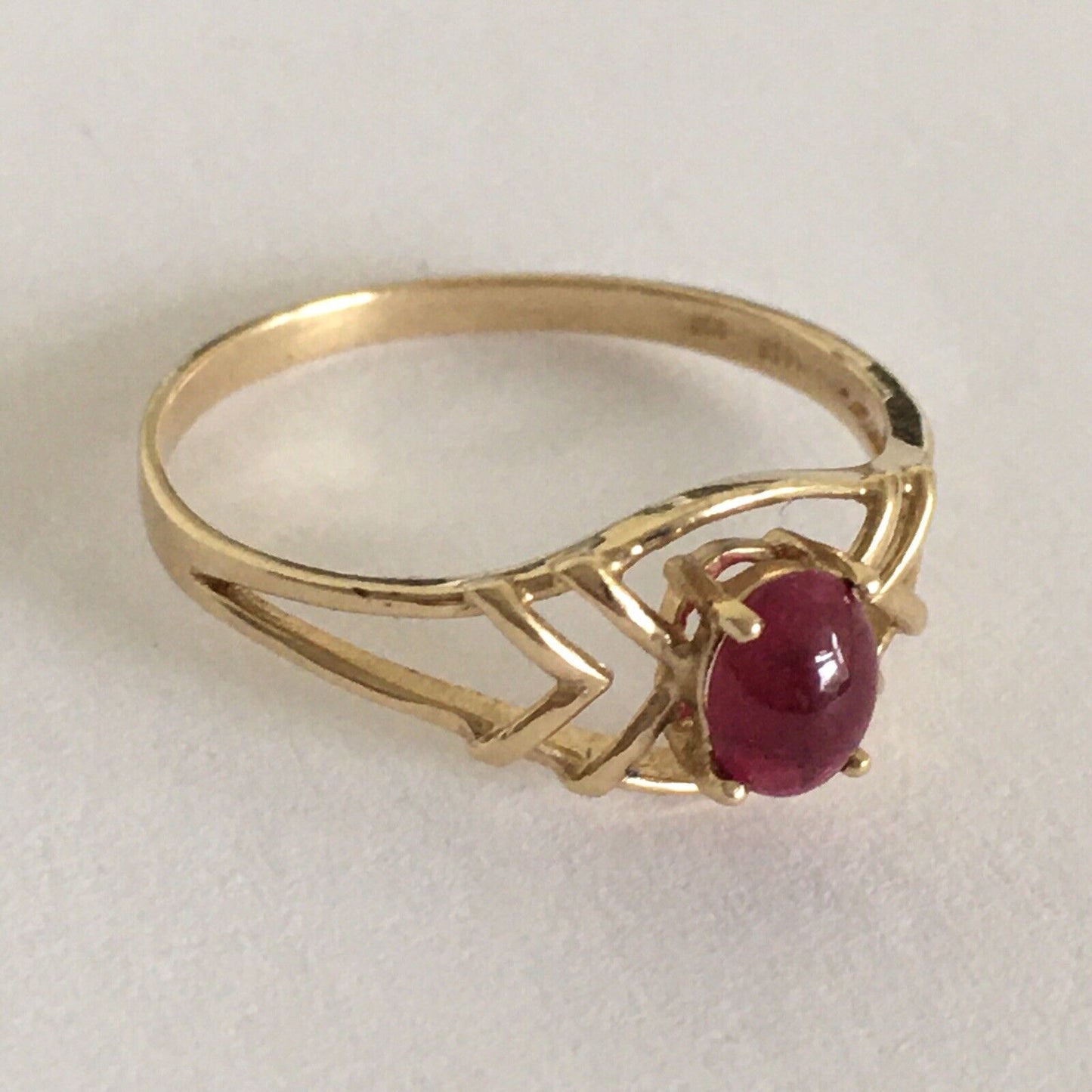 P-5410, New 14k Solid Yellow Gold Y/G Genuine Ruby Ring, Oval Shape, SZ-6