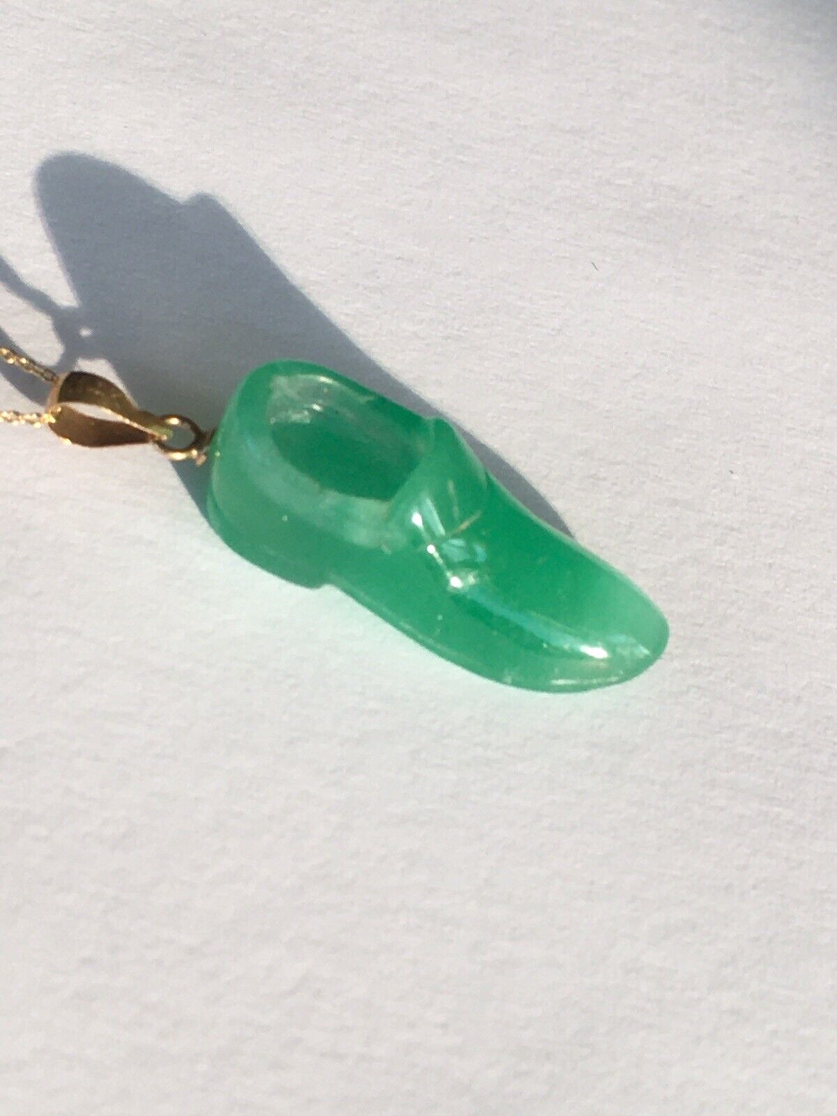 P-4220 New 14k Solid Yellow Gold Natural Quality Green Jade Pendant Lucky Shoe