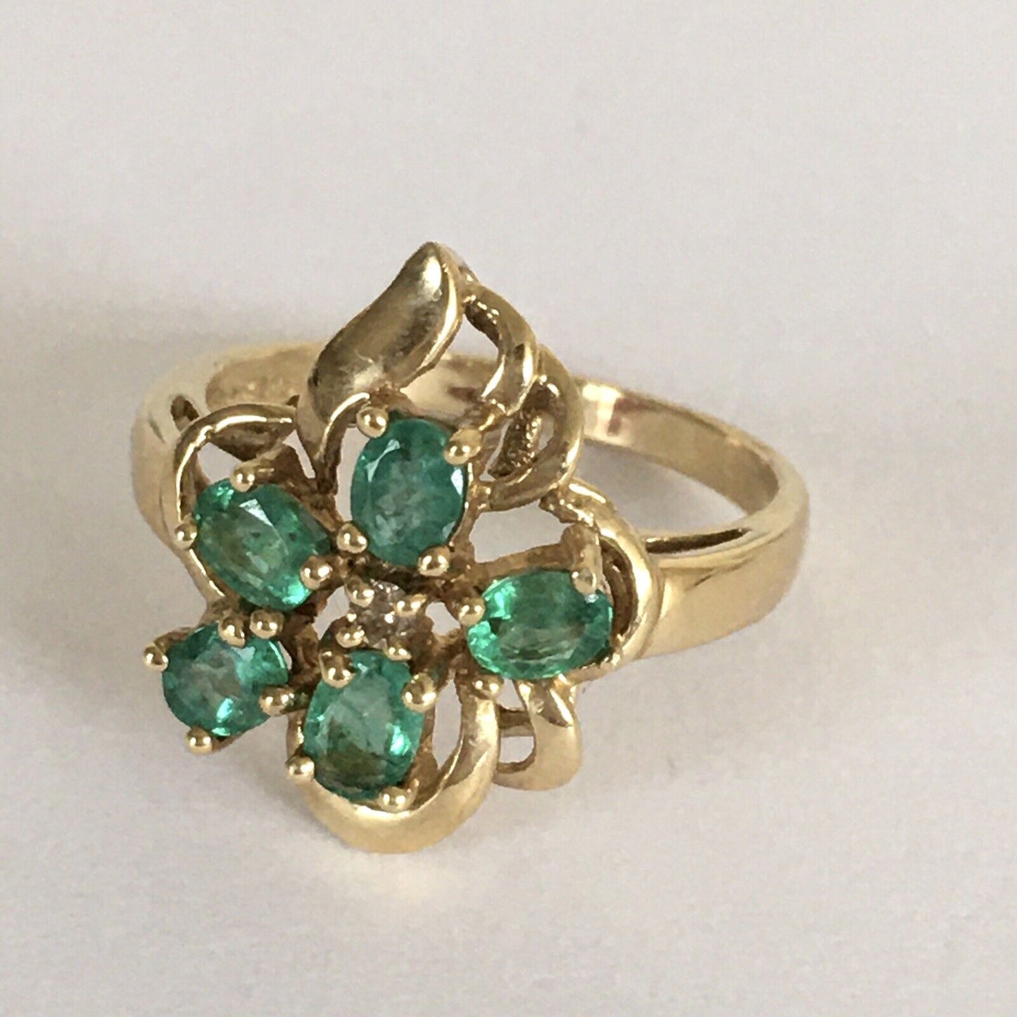 P-5532 New 14k Solid Yellow Gold Genuine Emerald Diamond Ring SZ-7 Unique Flower