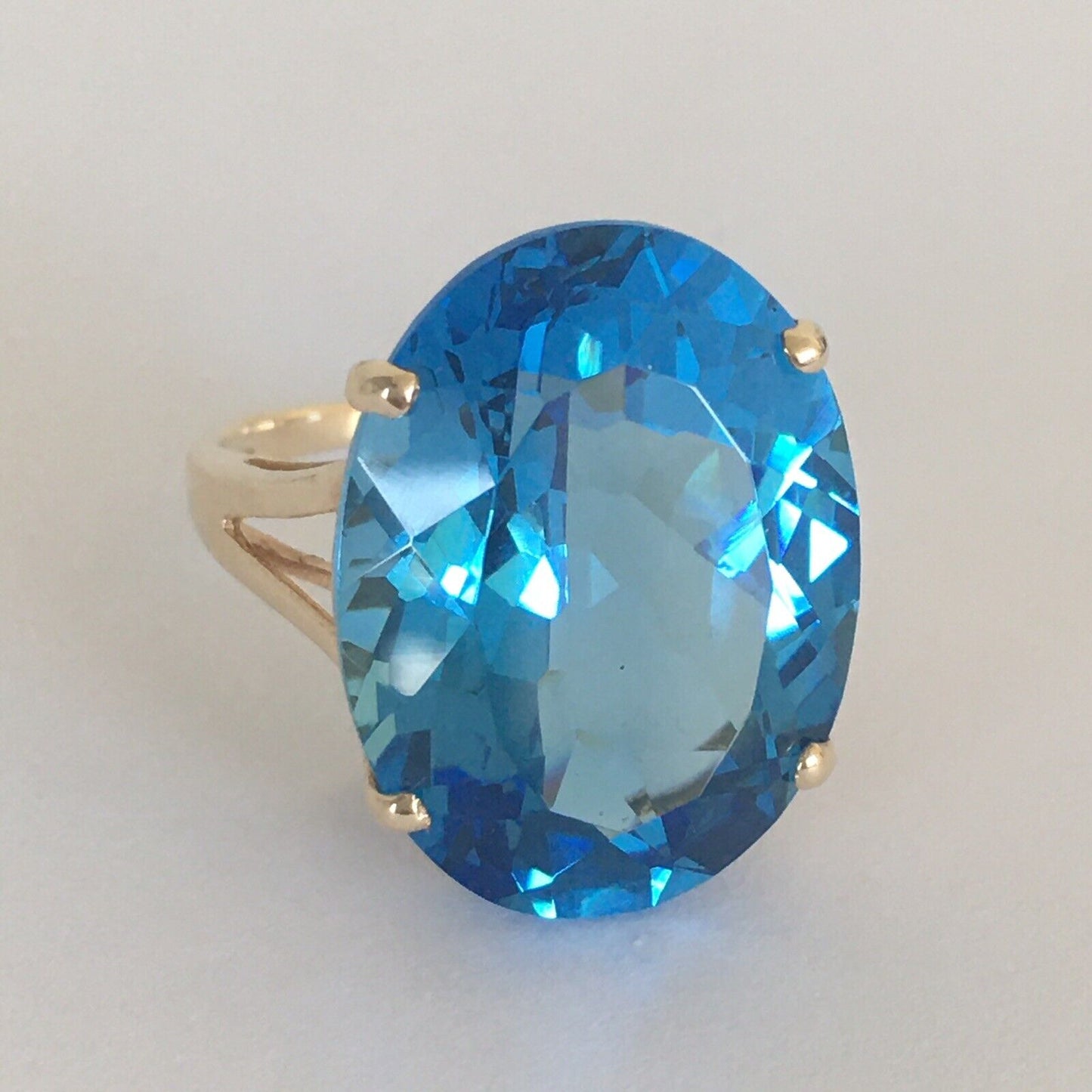 New 14k Solid Yellow Gold Y/G Ring Blue Topaz, 15*20mm, Oval, SZ-7, P068012