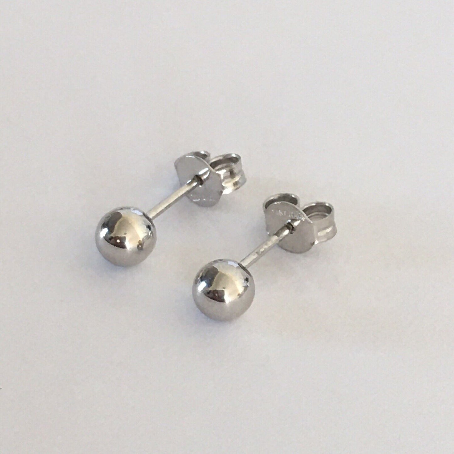 P-0550, New 14k White Gold Earrings Studs 10*10mm Shining Ball