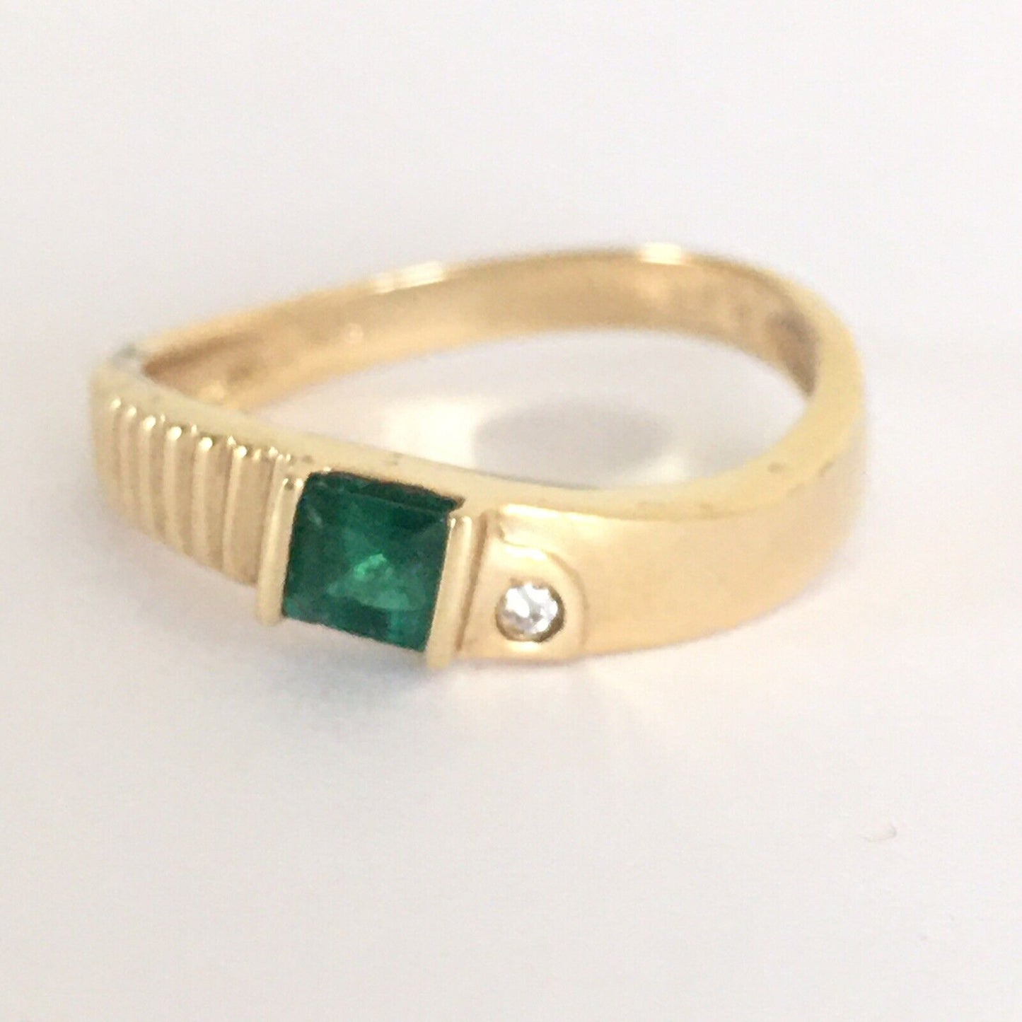 Q10624, New 14k Solid Yellow Gold Y/G Genuine Emerald Diamond Ring, SZ-7