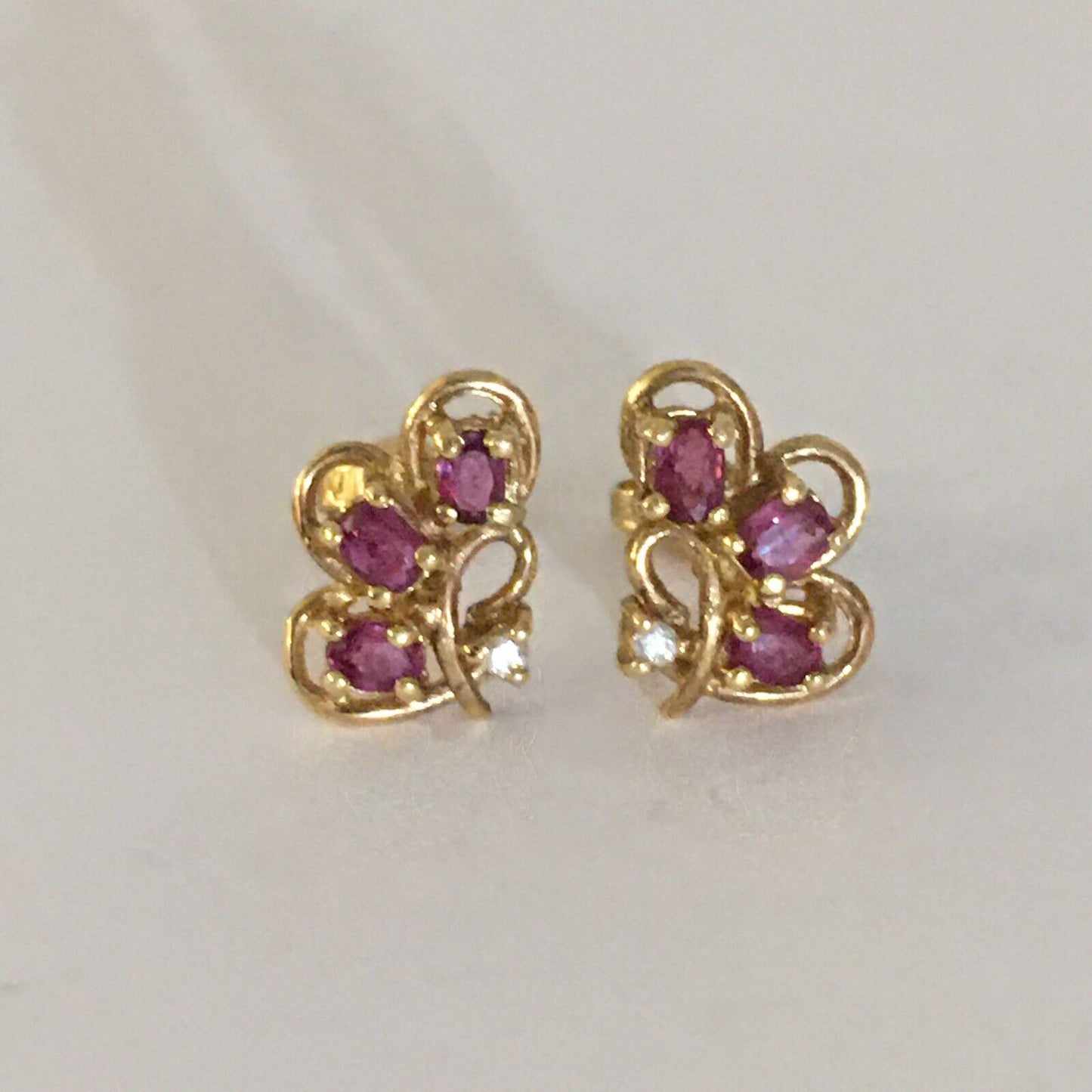 P-9412 14k Solid Yellow Gold Genuine Ruby Earrings Flower Studs Gemstone