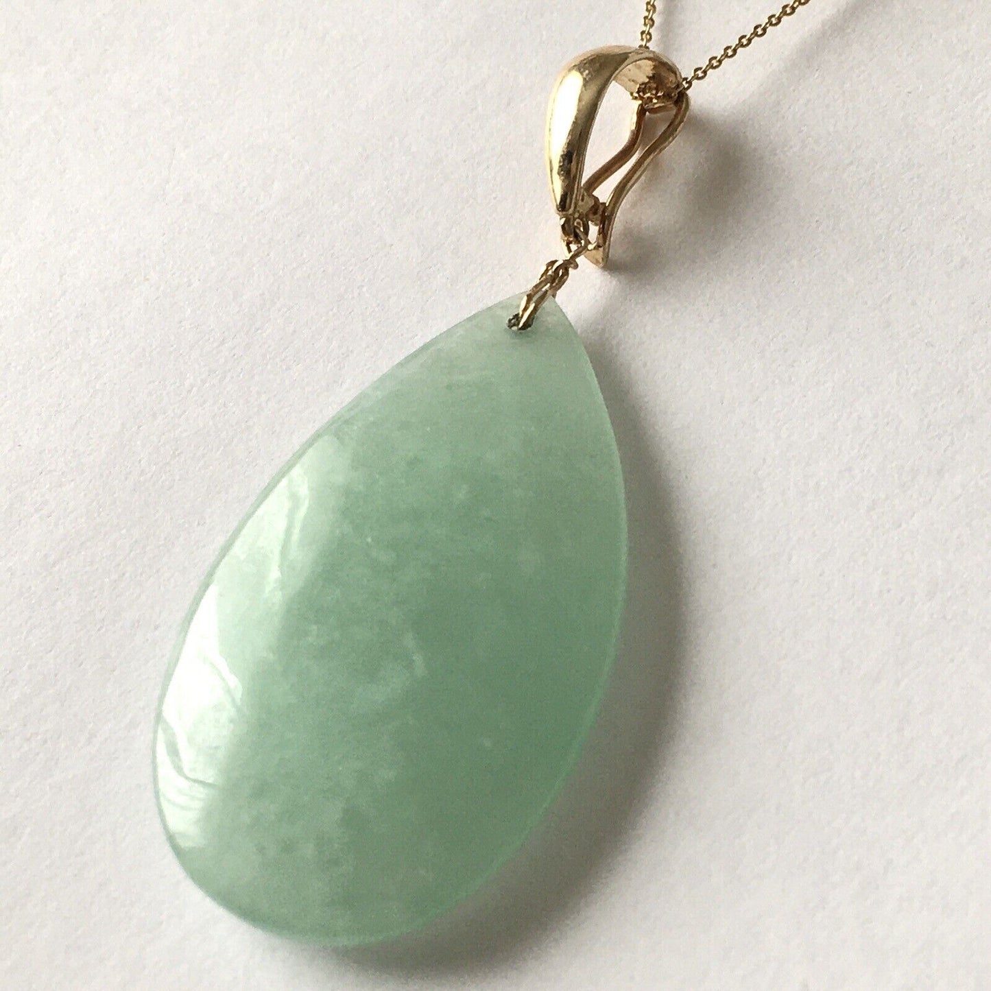 New 14k Solid Yellow Gold Natural Green Jade Teardrop Pendant Good Luck 6.3g