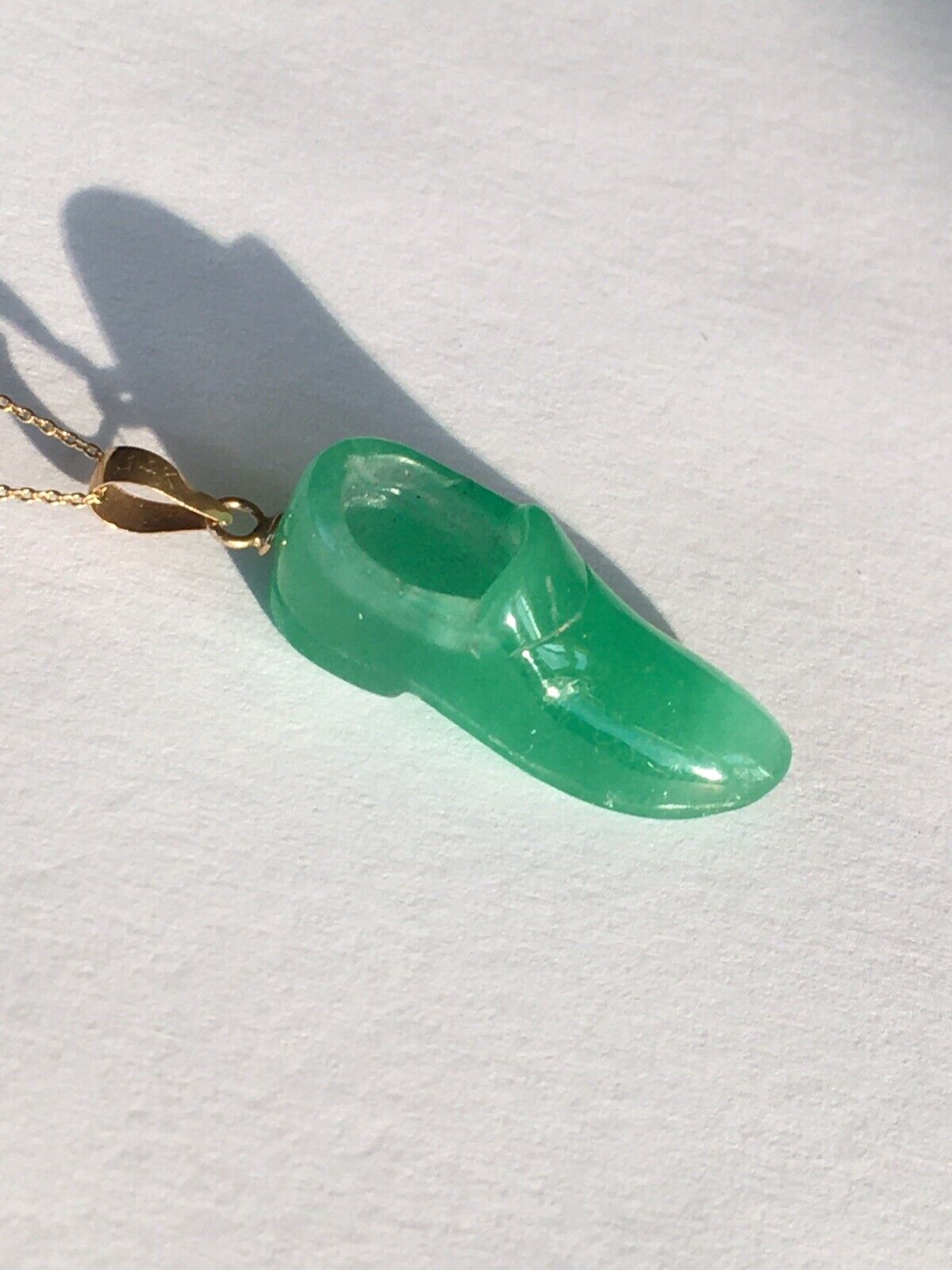 P-4220 New 14k Solid Yellow Gold Natural Quality Green Jade Pendant Lucky Shoe