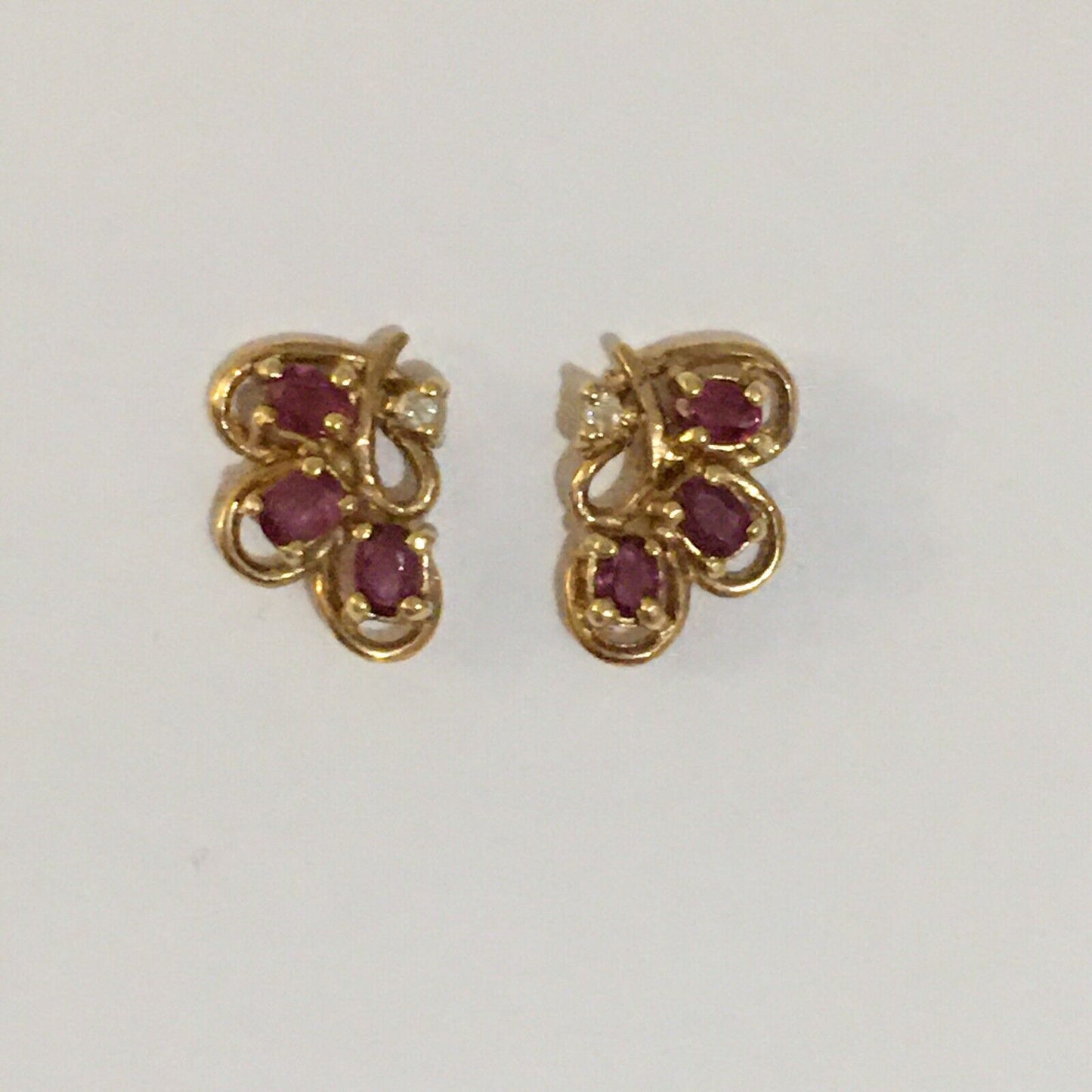 P-9412 14k Solid Yellow Gold Genuine Ruby Earrings Flower Studs Gemstone